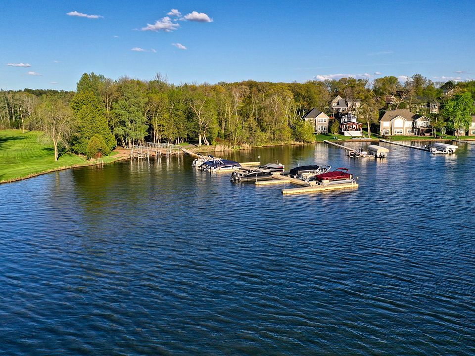 1st image of 21018 Karoline Ct N
