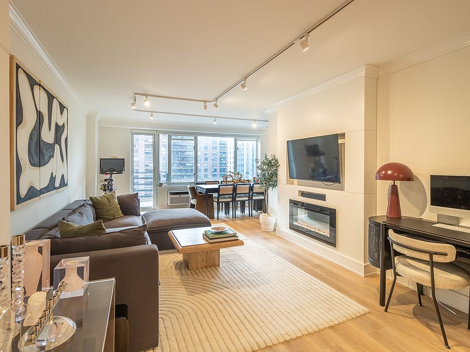1st image of 392 Central Park W APT 8K