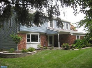 401 Maplewood Dr, Plymouth Meeting, PA 19462