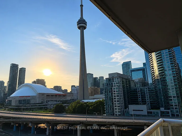 208 Queens Quay W #912 — Photo 19