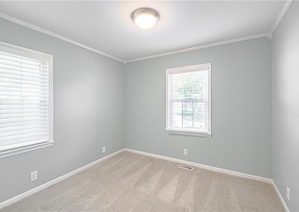 1st image of 4333 Jarboe St APT 12