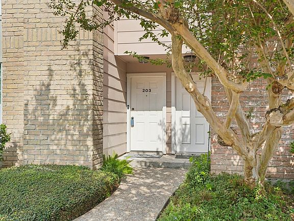 4th image of 2800 Jeanetta St APT 203