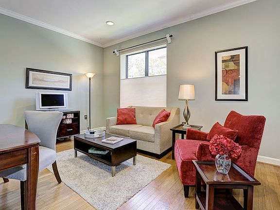 Den (potential 3rd BR)