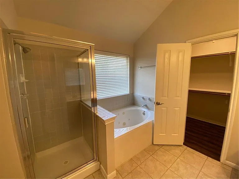 8811 Glen Canyon Dr — Photo 23