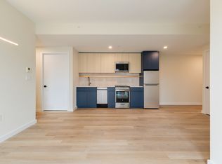 96 S 9th St #402, Brooklyn, NY 11249
