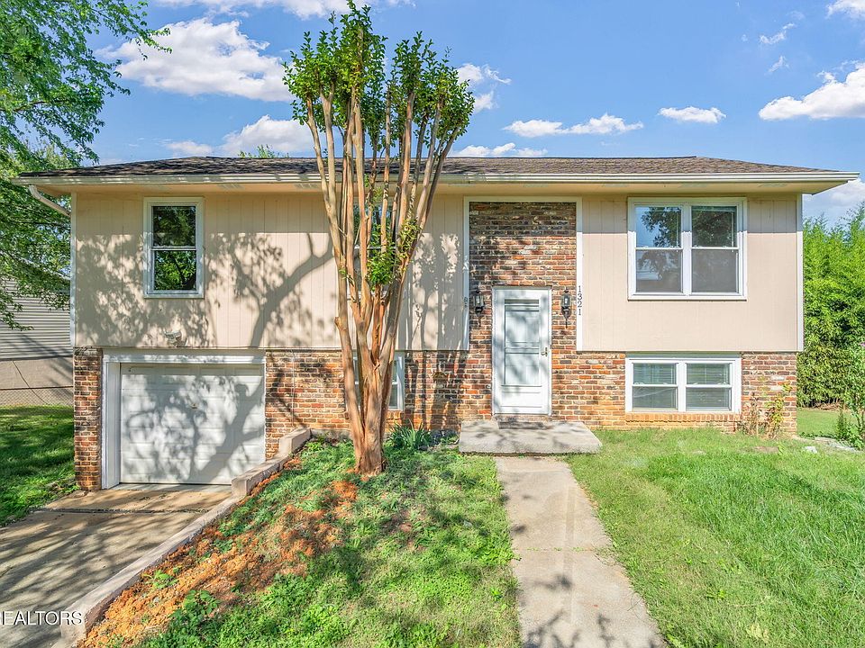 1st image of 1321 Scotsbury Cir