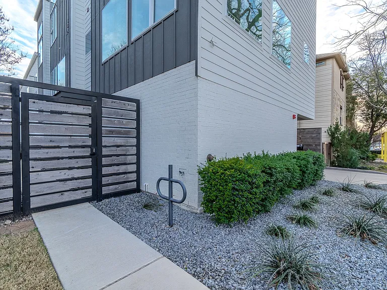 6144 Oram St #1 — Photo 2