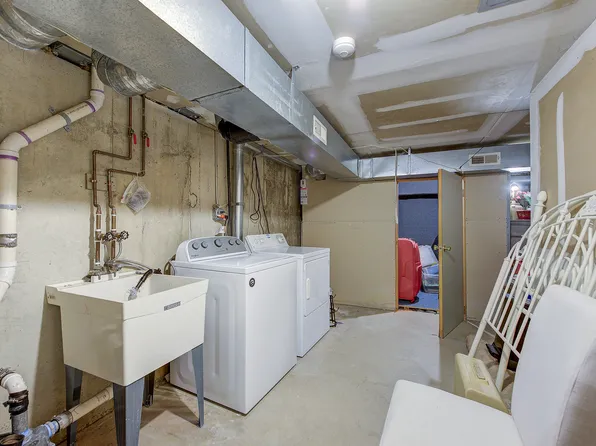 168-03 Powells Cove Boulevard image 46 of 48