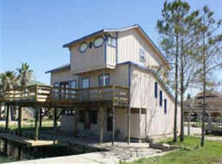303 Tahiti Rd, Galveston, TX 77554