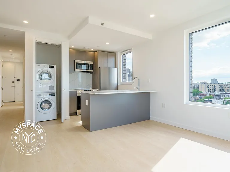 1499 Bedford Ave #2B — Photo 3