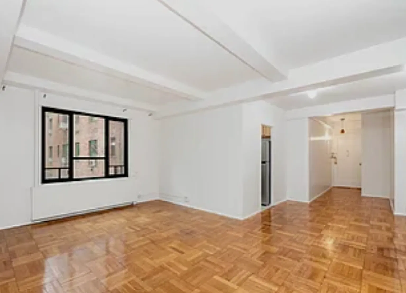 1585 O Dell Street — Photo 2