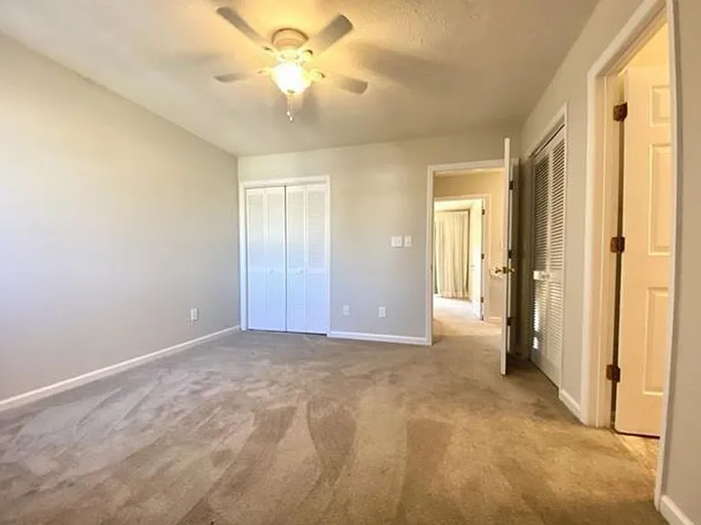 4090 Fairway Lakes Dr — Photo 8