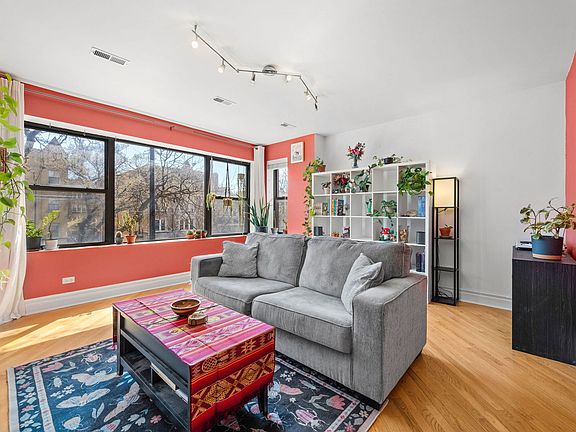 4th image of 4838 N Ashland Ave APT 2E