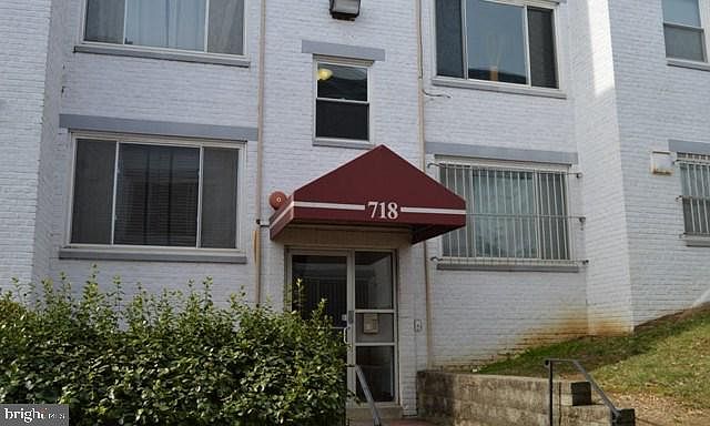 2nd image of 718 Brandywine St SE APT 202