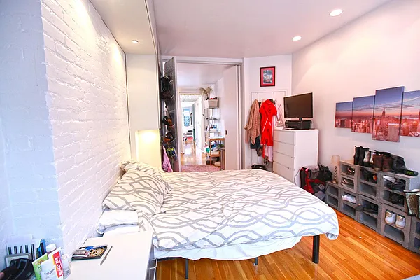 Rented by Keller Williams NYC | media 34