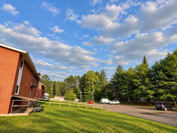 2nd Avenue Apartments, 1322 2nd Ave #5, Woodruff, WI 54568