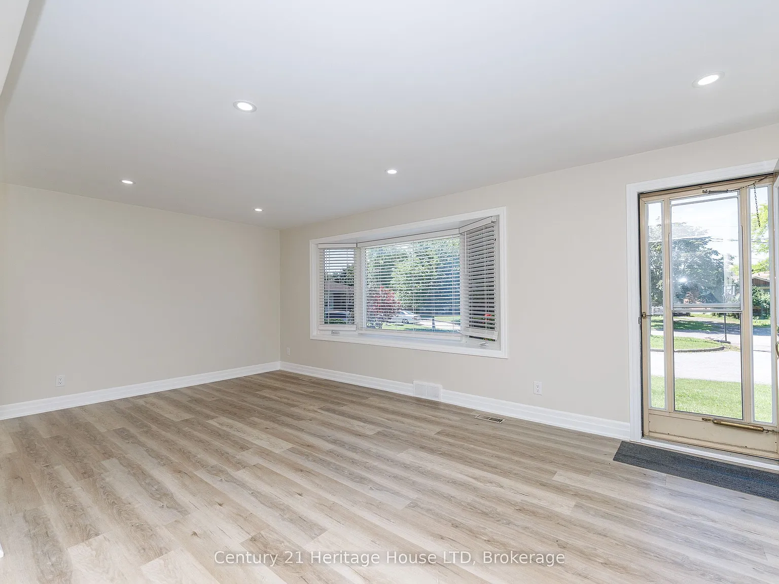 2 bed, $2,100 — Photo 3