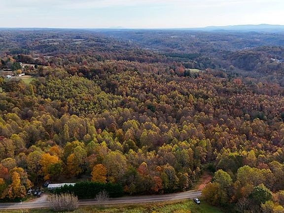 3rd image of 2 Rock Creek Ch Rd