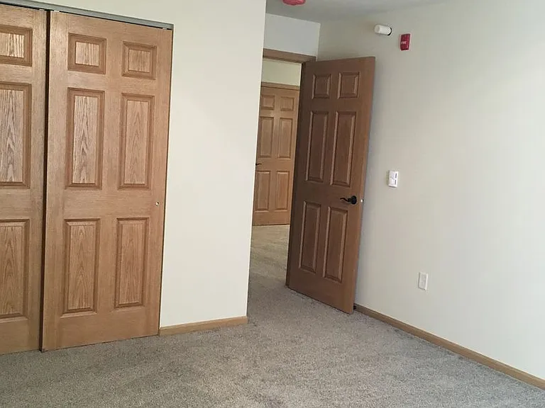 Berry Pointe Luxury Apartments — Photo 50