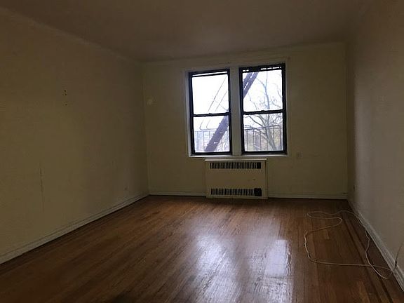 4th image of 11814 83rd Ave #4A