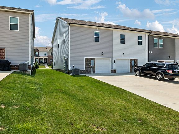 5th image of 977 Nance Ln