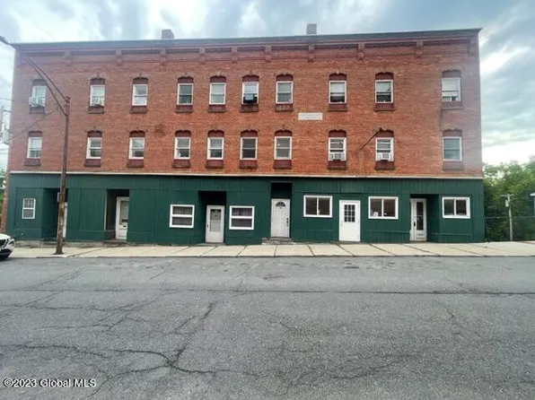 24 Classic Street, Hoosick Falls, NY 12090