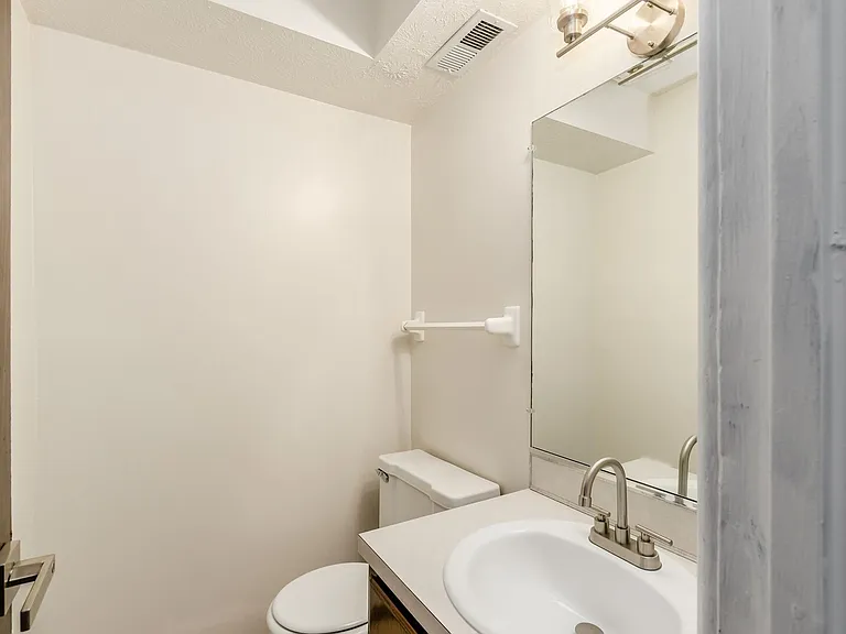 Mobile Dr — Photo 12