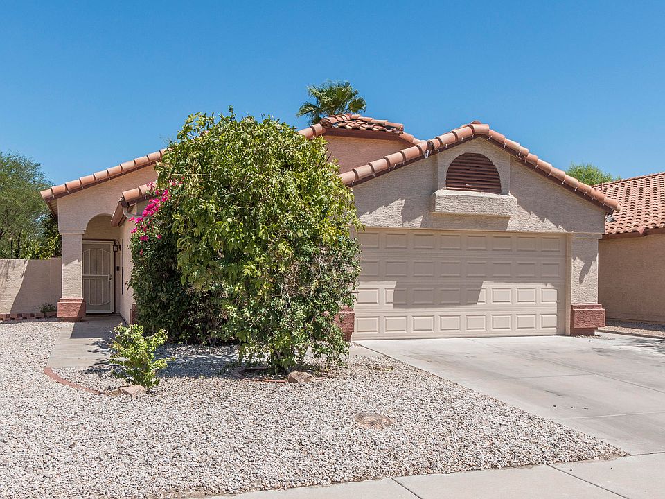 1st image of 10323 N 57th Dr