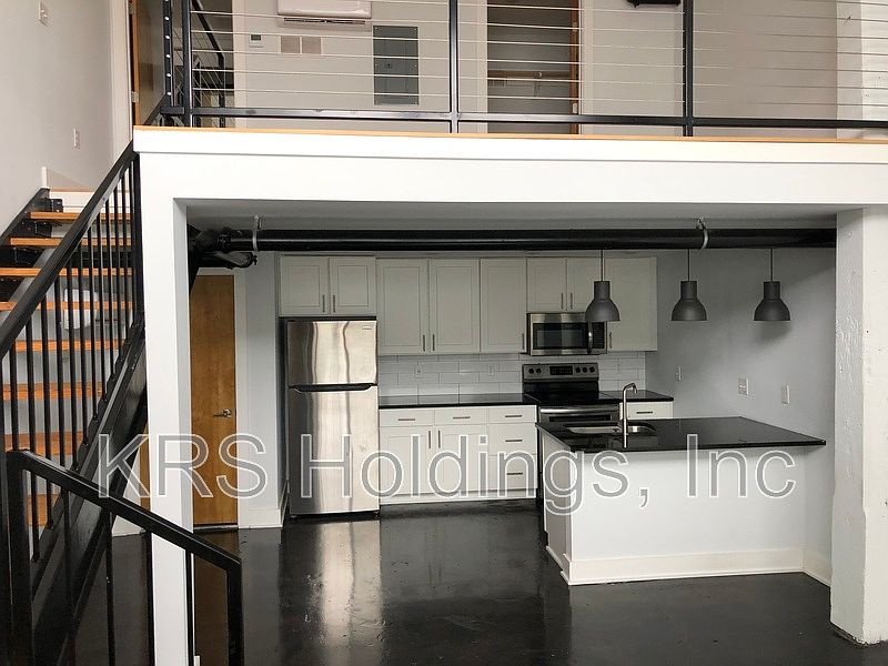 1st image of 225 N Water St #105
