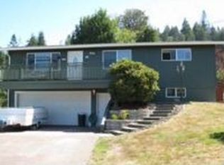 718 9th Ave, Coos Bay, OR
