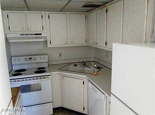 2nd image of 6370 1st St N APT B201