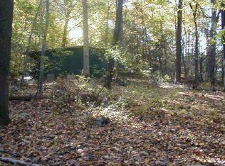 Booth Hill Rd, Trumbull, CT 06611