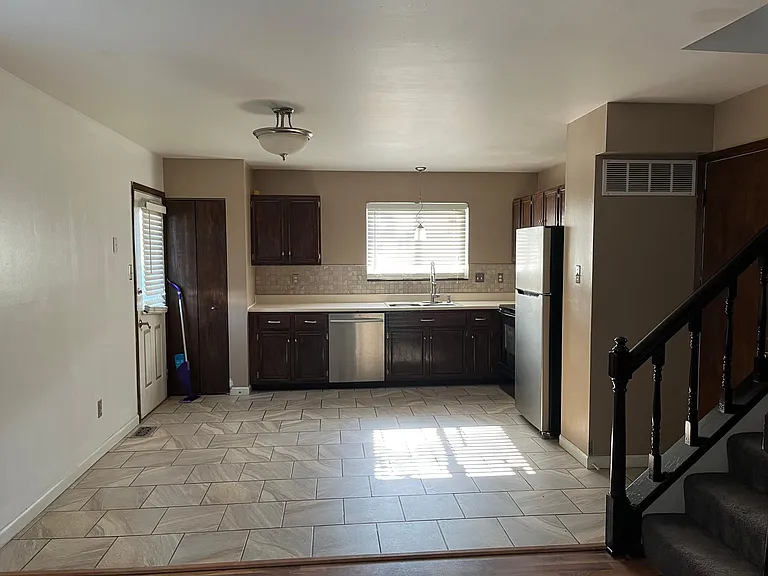 12 Shepherd Knoll Ct — Photo 5