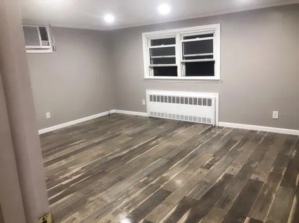 (undisclosed Address), Hicksville, NY 11801