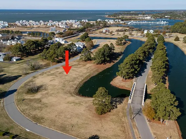 14 Charlestowne Dr, Cape Charles, VA 23310