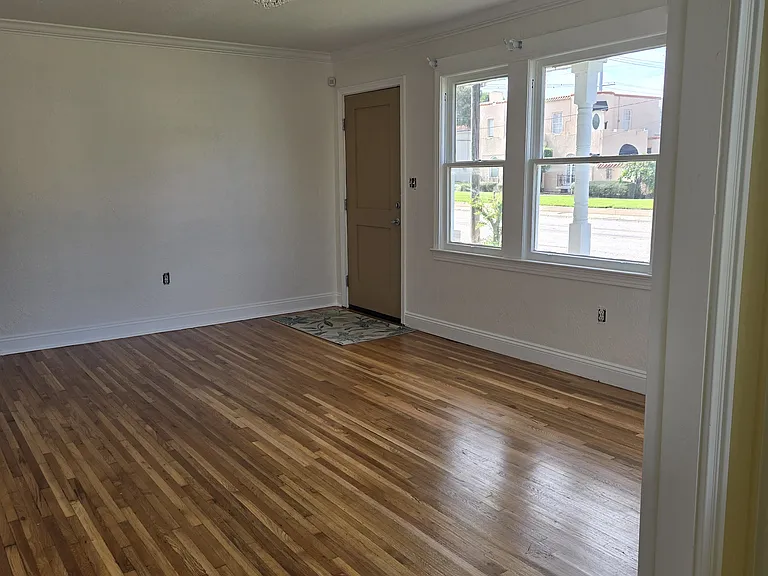 3905 W Bay To Bay Blvd — Photo 3