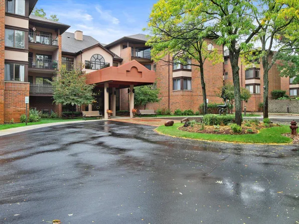 1600 West Green Tree ROAD #308, Glendale, WI 53209