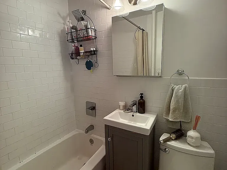 38 Schermerhorn St #6 — Photo 5