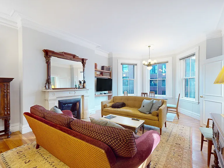 144 Commonwealth Ave #8 — Photo 3