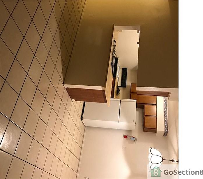 2nd image of 5621 Acoma Rd SE APT 16B