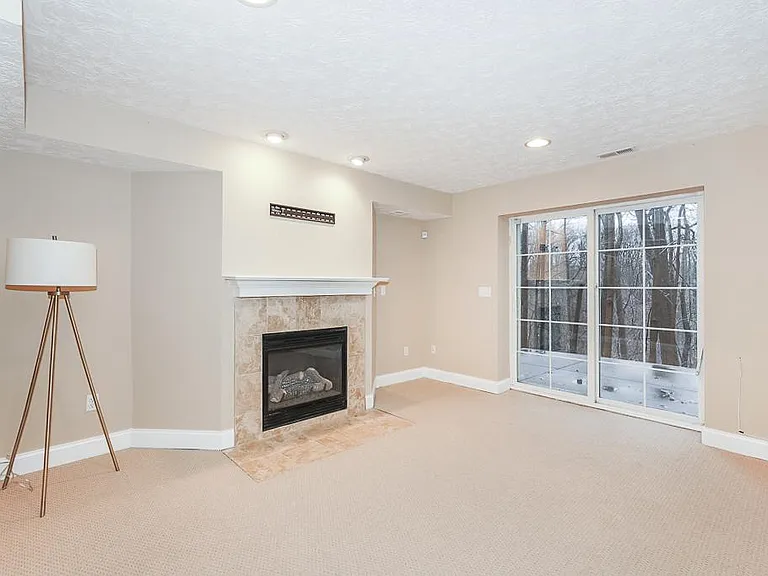 3729 Edgehill Dr — Photo 24