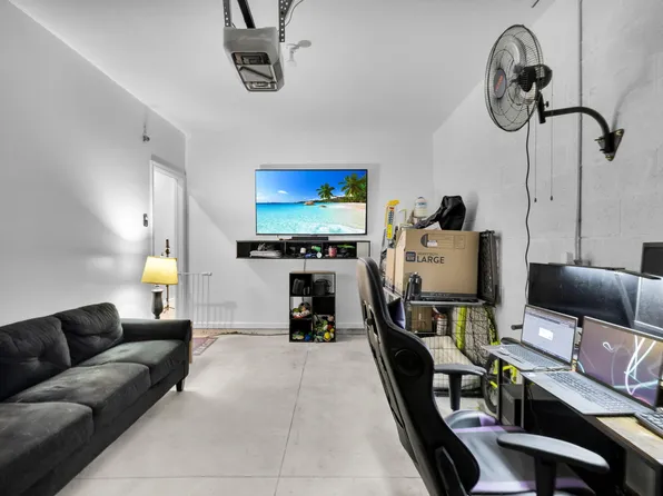 6340 Sailpointe Lane, West Palm Beach, FL 33413