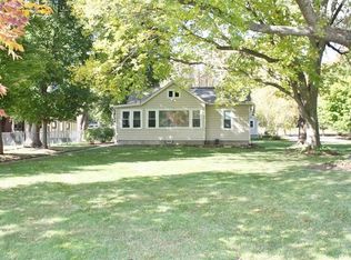 2508 Orchard Beach Rd, MCHENRY, IL 60050