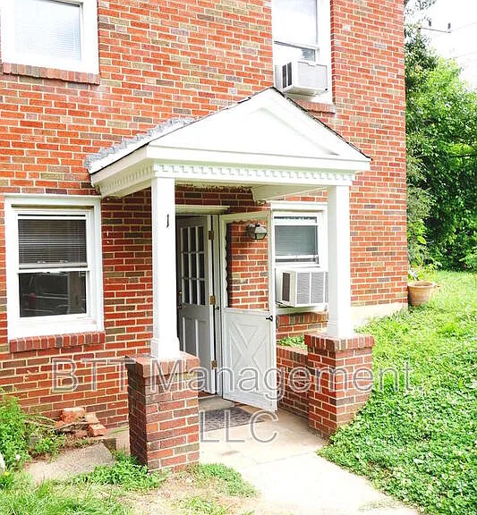 8210 Greenwood Ave #1 — Photo 48