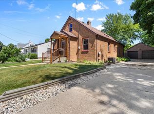 1907 Jefferson Ave, Waukesha, WI 53186