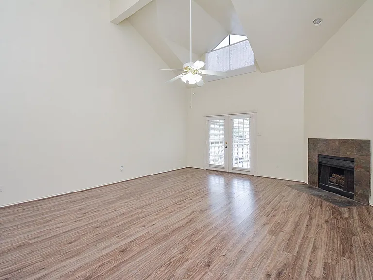 2023 Gentryside Dr #306 — Photo 7