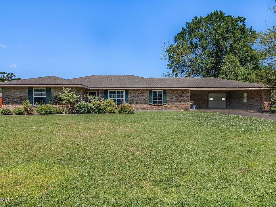 1st image of 126 Saint Pierre Blvd