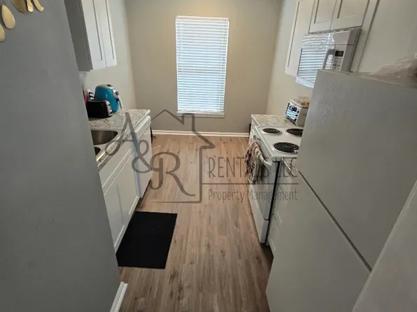 1905 S Elm St, Pittsburg, KS