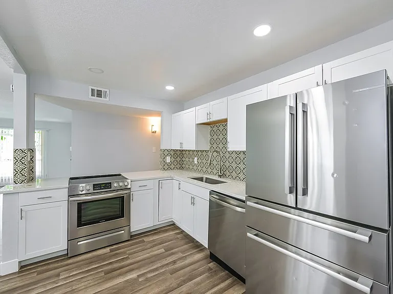 1280 Wheeling St — Photo 8