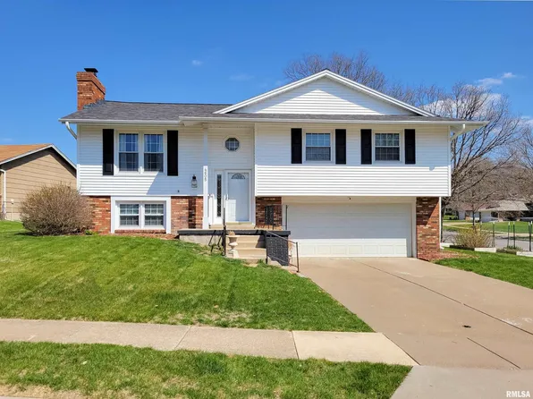 4605 Fillmore Ln, Davenport, IA 52806